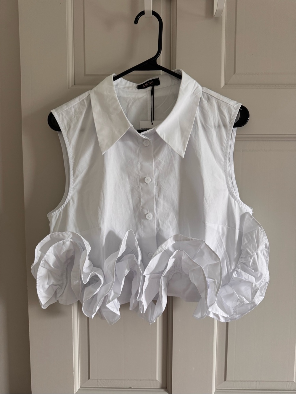 Micas Button Ruffle Ruched Tank Top M